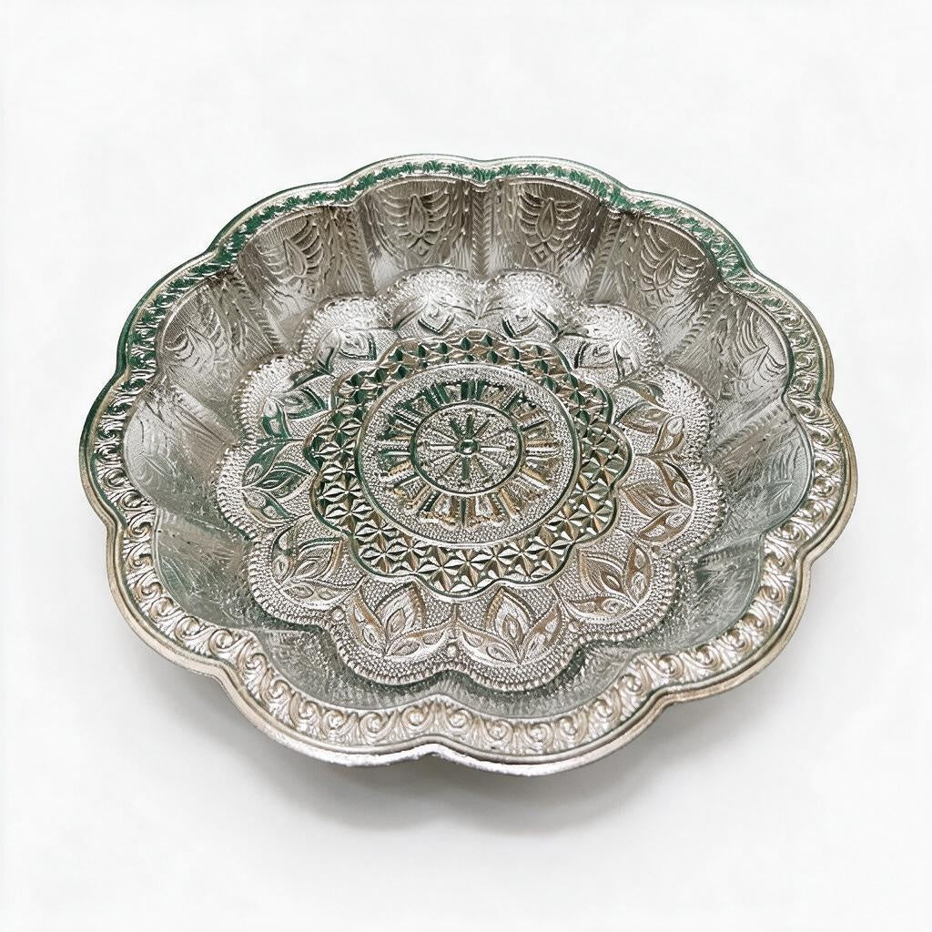 Silver Scalloped Floral Bowl/Tray product photo